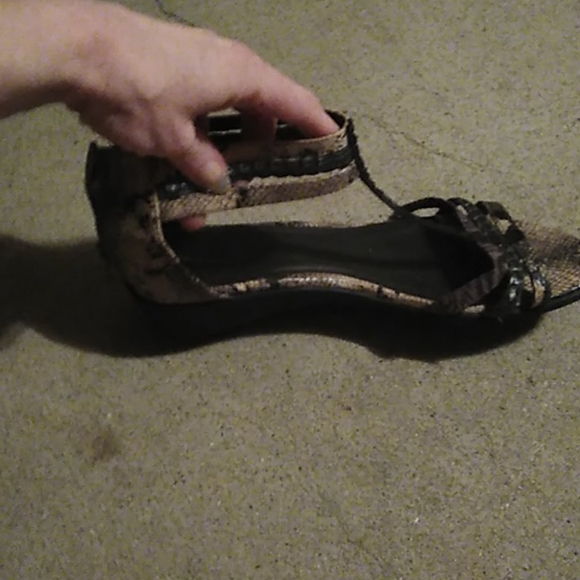 Beige, gray , and brown snakeskin pattern sandals - Picture 3 of 5
